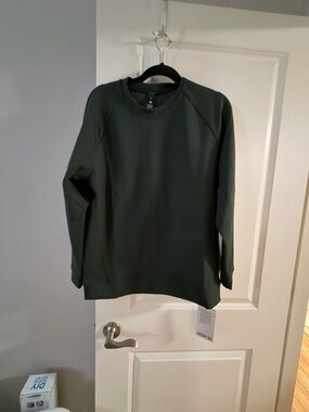 NWT lululemon smooth spacer crew